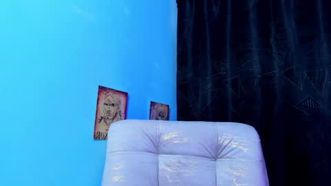 queen_salomme online show from November 24, 10:45 pm