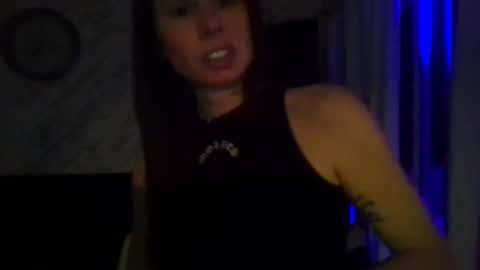 queenbee6269 online show from March 3, 5:37 am