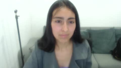 queenbyte_18 online show from November 5, 1:00 am