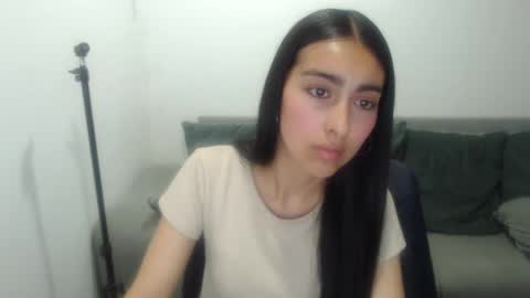 Snapshot of queenbyte_18 chatting on October 24, 7:54 pm queenbyte_18 online show from October 24, 7:54 pm
