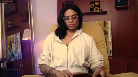 Snapshot of queendom_ing chatting on February 11, 11:22 pm Sweet Goddess online show from February 11, 11:22 pm