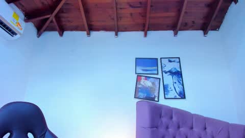 Queen online show from October 19, 3:47 pm