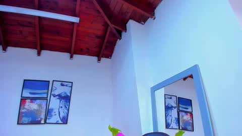 Queen online show from February 13, 7:21 pm