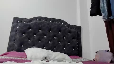 QUEENJEENN online show from November 12, 11:25 pm