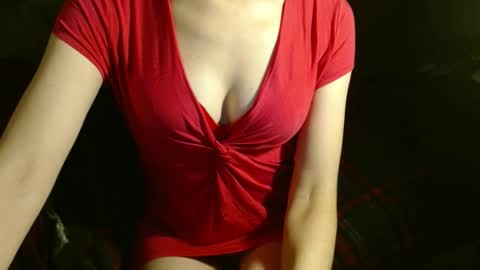 queenoftenderness online show from February 18, 6:39 pm