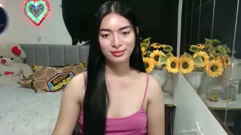 QueenPinay69 online show from November 30, 3:16 pm