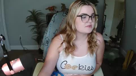 Bri online show from February 17, 1:16 am