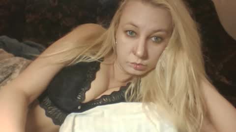 qwertyui online show from October 21, 6:28 am