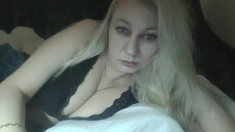 qwertyui online show from May 15, 11:18 pm