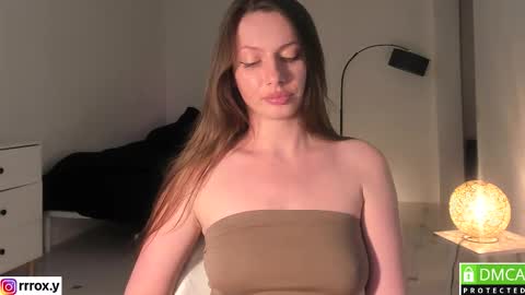 r00xvel online show from January 16, 10:00 am