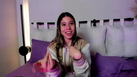 Rachell online show from March 25, 4:39 am