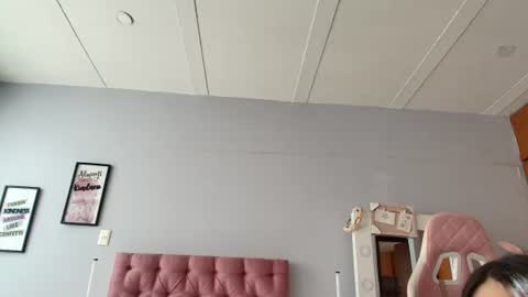 radiantgoddes online show from January 27, 1:19 pm