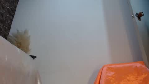 Snapshot of raichellcooper1 chatting on September 24, 5:56 pm raichellcooper1 online show from September 24, 5:56 pm