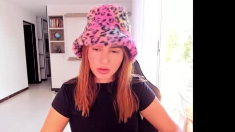 Snapshot of rainbow_jenny chatting on September 26, 7:33 pm Jennyindependent model . online show from September 26, 7:33 pm