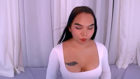 raindrizzle1706 online show from February 5, 9:45 am