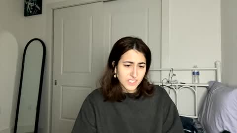 Ray Ray online show from December 31, 3:45 am