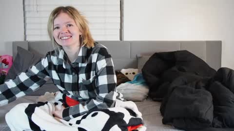 Rami online show from January 30, 1:44 am