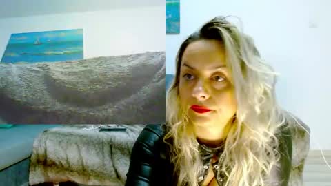 Kim-Hot-Girl online show from April 25, 9:56 pm