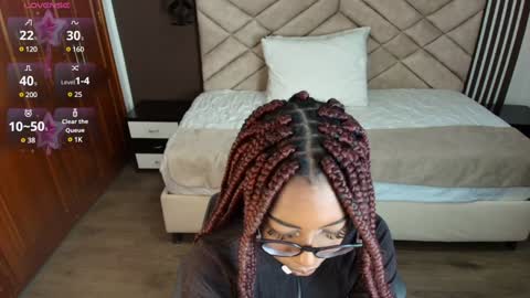 Snapshot of raqueljones_ chatting on January 16, 11:48 am Raquel online show from January 16, 11:48 am