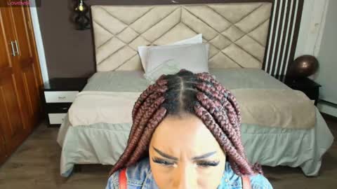 Snapshot of raqueljones_ chatting on February 22, 11:46 am Raquel online show from February 22, 11:46 am