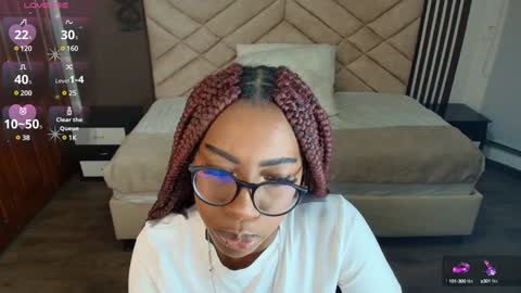Snapshot of raqueljones_ chatting on February 6, 11:20 am Raquel online show from February 6, 11:20 am