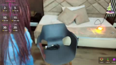 Snapshot of raqueljones_ chatting on December 14, 12:23 pm Raquel online show from December 14, 12:23 pm
