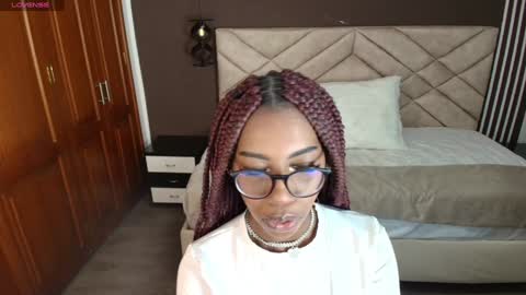 Snapshot of raqueljones_ chatting on January 17, 11:27 am Raquel online show from January 17, 11:27 am