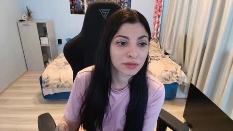 raven_haired_goddess online show from February 22, 8:59 am