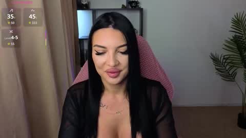 Snapshot of raven_inkk chatting on October 20, 10:07 am raven_inkk online show from October 20, 10:07 am