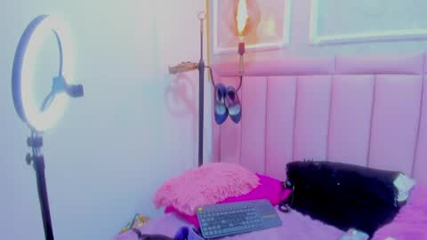 raven_loove online show from April 14, 7:47 pm