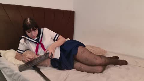   online show from March 10, 12:53 pm