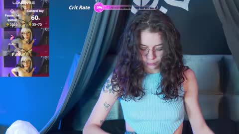 Snapshot of ravennmoonn chatting on September 27, 8:05 pm Raven online show from September 27, 8:05 pm