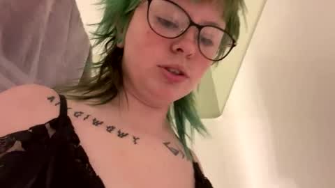 Ravynn 3 online show from January 3, 7:18 pm