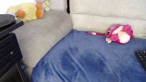 Ray  online show from January 5, 6:44 pm