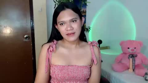 Snapshot of ready2care4youbabe chatting on February 16, 12:32 am Beth online show from February 16, 12:32 am