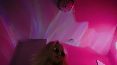 Snapshot of reallilygrace chatting on March 9, 8:21 pm Lily Grace online show from March 9, 8:21 pm