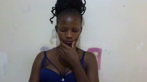 queen online show from March 6, 3:35 am