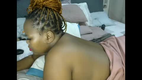 REAL1SWEETHEART online show from February 19, 9:13 pm