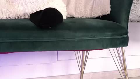 rebbeccaray online show from February 1, 6:50 pm