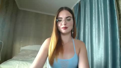 Snapshot of rebecca_ccaa chatting on September 20, 2:37 pm Rebecca online show from September 20, 2:37 pm
