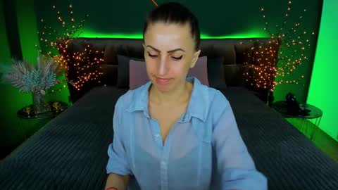 rebecca_diamonds online show from January 30, 6:24 am