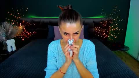 rebecca_diamonds online show from November 12, 6:55 am