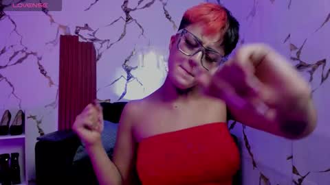 Snapshot of rebeka_baker chatting on September 24, 2:43 am REBEKA online show from September 24, 2:43 am