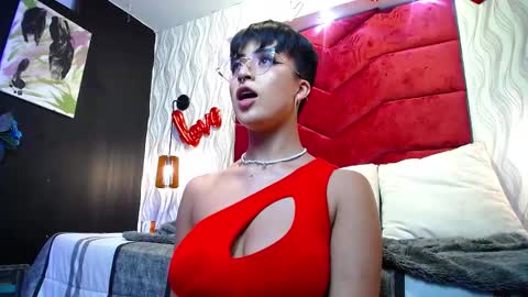 Snapshot of rebeka_baker chatting on March 1, 12:28 am REBEKA online show from March 1, 12:28 am
