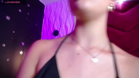 Snapshot of rebeka_baker chatting on December 12, 12:16 am REBEKA online show from December 12, 12:16 am