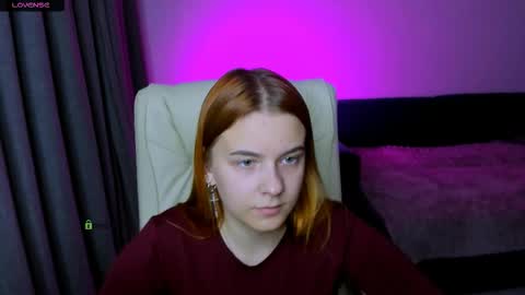 Snapshot of red__dizzy chatting on September 23, 8:40 pm red__dizzy online show from September 23, 8:40 pm