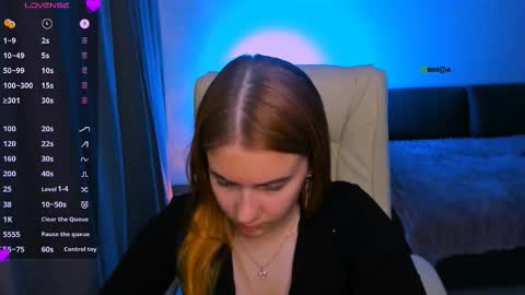 Snapshot of red__dizzy chatting on September 17, 7:45 pm red__dizzy online show from September 17, 7:45 pm