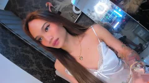 Snapshot of red_linn chatting on September 13, 10:51 pm danika linn online show from September 13, 10:51 pm