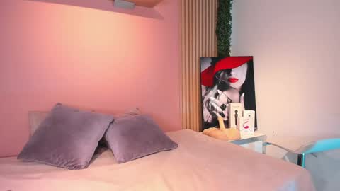 Stefany    online show from February 3, 5:03 pm