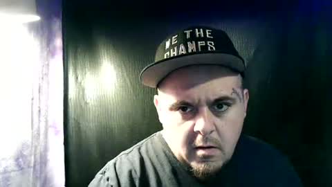 Lenae Redd online show from September 16, 4:42 am